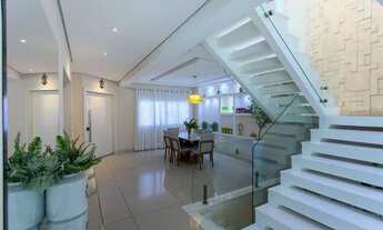 Imagem 5: Sobrado à Venda na Vila Penteado, Zona Norte de São Paulo, com 3 suítes, 4 vagas, 492m² R