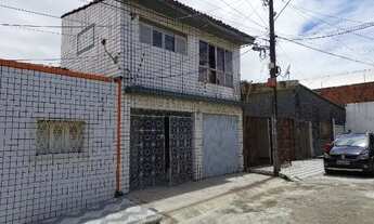 Imagem: Casa no Alecrim na Av. 5 entre a Av 7 e