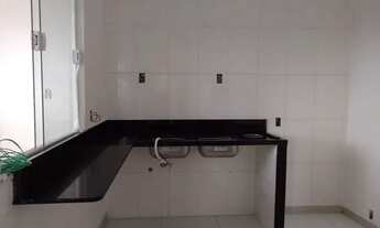 Imagem 2: Aluga-se casa em Vida Nova 1? andar