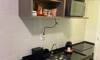 Imagem 7: Apartamento Studio - 1 quarto suíte, cozinha, mesa e sofá (1º andar