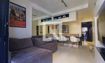 Imagem 4: Casa de Condomínio para Aluguel - Mercês, 1 Quarto, 49 m2