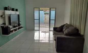 Imagem 4: Casa para venda possui 280 metros quadrados com 4 quartos em Prado - Recife - PE