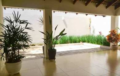 Imagem 3: Casa para venda com 100 metros quadrados com 3 quartoss