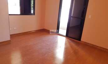 Imagem 6: Sobrado com 419 m², 5 quartos, 3 suítes, 4 vagas, galpão, varanda - Aceita Permuta - Metrô