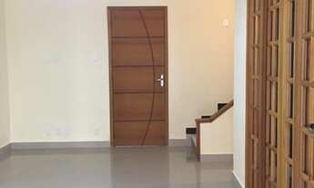 Imagem 3: ALUGO! Excelente Casa de Vila Duplex Totalmente Reformada, 2 Quartos no Centro de Campo Gr