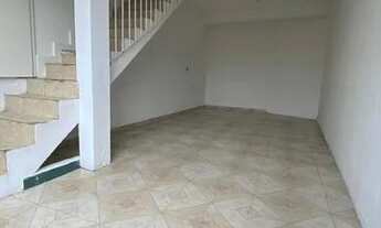 Imagem 2: Aluga-se casa com garagem no Bugio