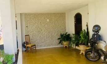 Imagem: Vende-se casa grande, frente ampla, 480²