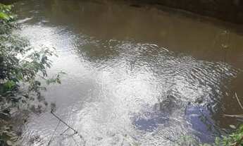 Imagem 6: Sitio aconchegante a margem do rio cipó com casa de dois andares!