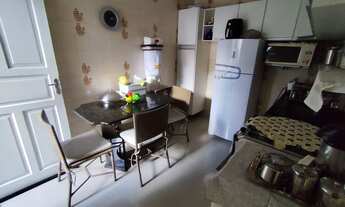 Imagem: Casa na Kalilândia pronta para clínicas