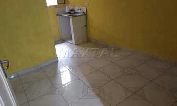 Imagem 2: Kitnet em Santana, com quarto e cozinha conjugados, bem próximo ao metrô Santana