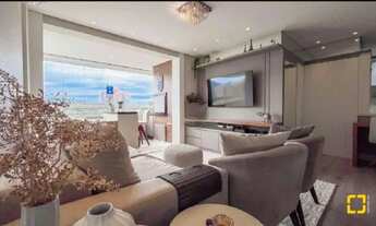 Imagem 2: Apartamento em Condomínio Clube com três dormitórios, sendo um suíte