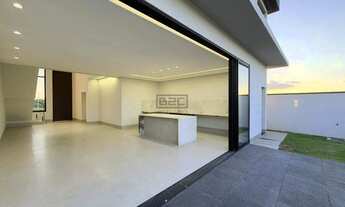 Imagem 2: Sobrado de Alto Padrão com 04 quartos, sendo 03 suítes e 01 quarto no térreo, sendo Master