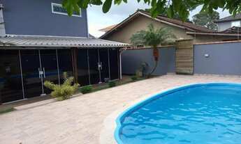 Imagem 5: Imóvel para venda possui 245 metros quadrados com 3 quartos