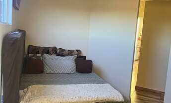 Imagem 2: Alugo quarto para elas!