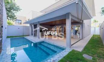 Imagem: Imóvel para venda possui 343 metros quadrados