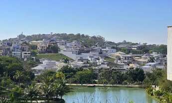 Imagem 2: Terreno vista do lago