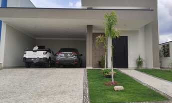 Imagem 2: Casa de condomínio para venda possui 190 metros quadrados com 3 quartos em Roncáglia - Val