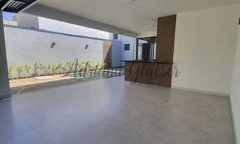 Imagem 3: Casa de condomínio para venda possui 188 metros quadrados com 3 quartos