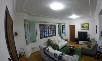 Imagem 4: Casa em condomínio fechado com 3 pavimentos