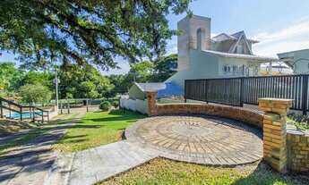 Imagem 3: Casa a venda com 348 m² privativos 04 dorm. 01 suite com lareira e piscina com 18x45 Jardi