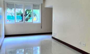 Imagem 2: Apartamento 2 dormitórios localizado na melhor rua, a mais arborizada da Capital próximo a