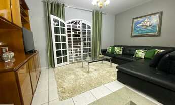 Imagem 1: Casa a venda reformada, com 3 dormitórios e 2 vagas, no Butantã !!!