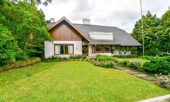 Imagem 2: Casa de luxo com elevador, Castel Verona, 670 m², 5 Suítes, terreno privativo de 1.085 m²