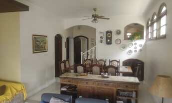 Imagem 4: Casa para venda tem 300 metros quadrados com 4 quartos em Jardim Siesta - Jacareí - SP