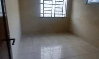 Imagem 3: Casa com 02 quartos e garagem no centro