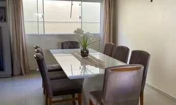 Imagem 2: Casa Alto Padrão para Venda em Palhoça, PEDRA BRANCA, 3 dormitórios, 1 suíte, 2 banheiros