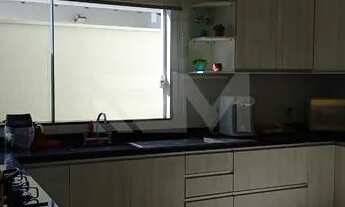 Imagem 7: Casa de condomínio para aluguel e venda possui 172 metros quadrados com 3 quartos