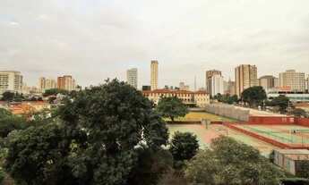 Imagem 2: Apartamento no contrapiso com 181m², 4 suites e 3 vagas próximos a 2 linhas de metrô, azul