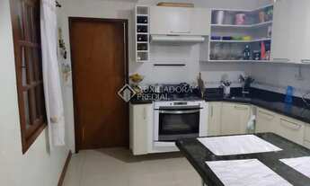 Imagem 7: PORTO ALEGRE - Casa Padrão - Hípica