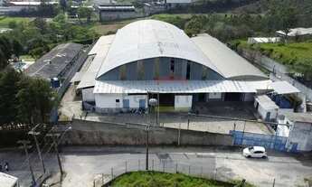 Imagem 1: Galpão com 3500m² de área construída e 8500m² de área total