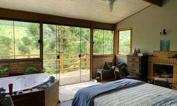 Imagem 5: Linda casa na serra vista pra cachoeira e beira rio em estilo rústico moderno