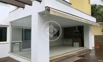 Imagem 2: Casa de378m² com quatro quartos sendo 2 suítes no Condomínio Florais Cuiabá Bairro: Ribeir