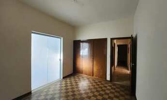 Imagem 4: Casa para aluguel possui 250 metros quadrados com 2 quartos em Centro - Piracicaba - SP