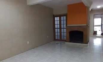 Imagem 4: Casa ampla e central a venda