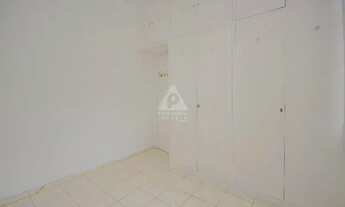 Imagem 7: Privilégio Imóveis vende: Em Botafogo, apartamento de 2 quartos, com 70 m² no 3° andar, de