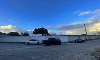 Imagem: Terreno e escritório