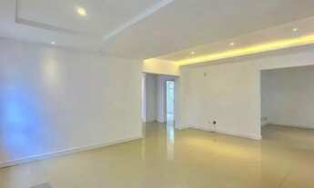 Imagem 4: Casa com 4 quartos à venda por R$ 3.300.000 - Itacoatiara - Niterói/RJ