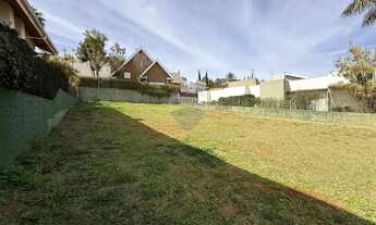 Imagem: Terreno em condomínio de alto padrão à