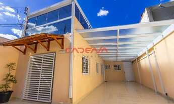 Imagem: Sobrado com 3 quartos e 3 vagas para aluguel