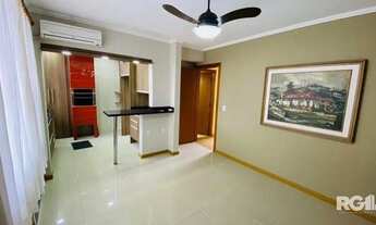 Imagem 5: Apartamento de 2 dormitórios, frente, reformado na Cidade Baixa