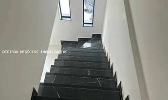 Imagem 4: Casa Geminada para Venda em Juiz de Fora, NOVA BENFICA, 2 dormitórios, 2 banheiros, 2 vaga