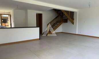 Imagem 2: Village em Praia do Forte com 4 suítes, 170m² à venda por R$ 3.420.000,00