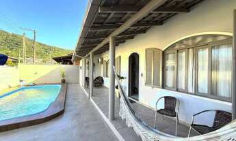 Imagem 3: Casa com 4 dormitórios à venda em Penha/SC