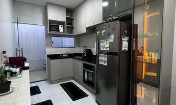 Imagem: Vendo imóvel no jardim sakura