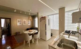 Imagem 5: Apartamento com 2 dormitórios, reformado, no bairro Farroupilha, Porto Alegre/RS