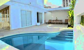 Imagem 2: Imóvel para aluguel tem 250 metros quadrados com 4 quartos em Saco dos Limões - Florianópo